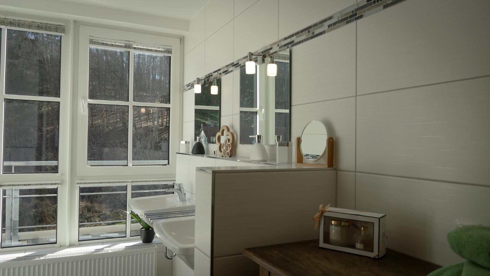 Grosszuegiges Helles Penthouse -Komplette Etage- Mit Balkon Und Stellplatz In Ruhiger Lage Kulmbach Bagian luar foto