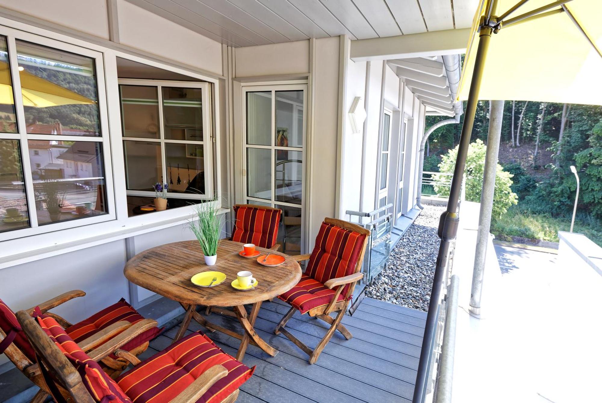 Grosszuegiges Helles Penthouse -Komplette Etage- Mit Balkon Und Stellplatz In Ruhiger Lage Kulmbach Bagian luar foto