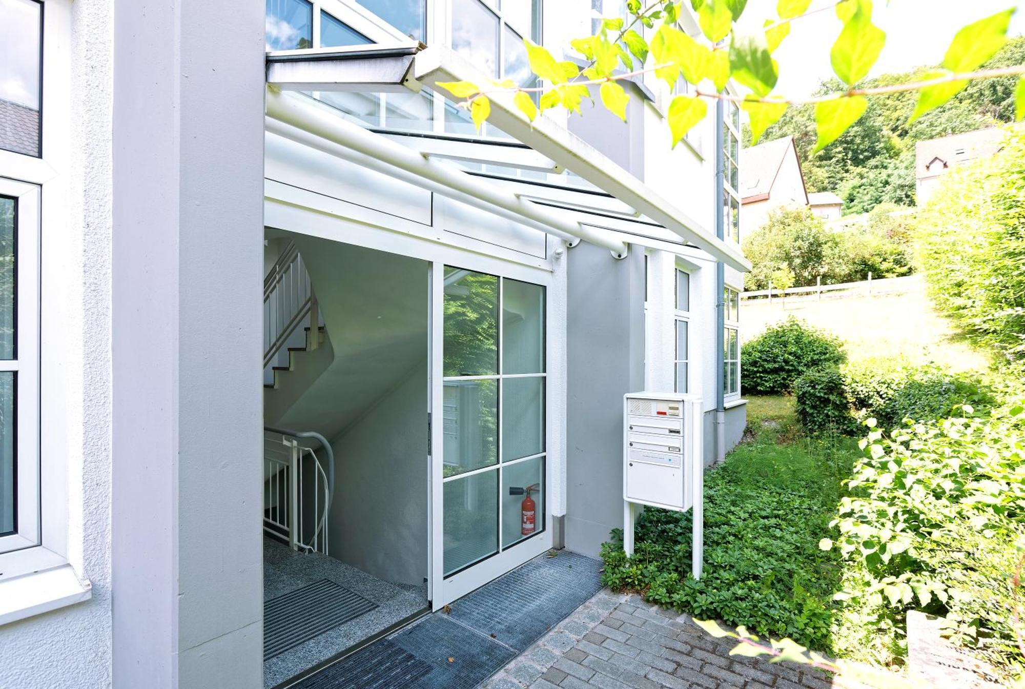 Grosszuegiges Helles Penthouse -Komplette Etage- Mit Balkon Und Stellplatz In Ruhiger Lage Kulmbach Bagian luar foto